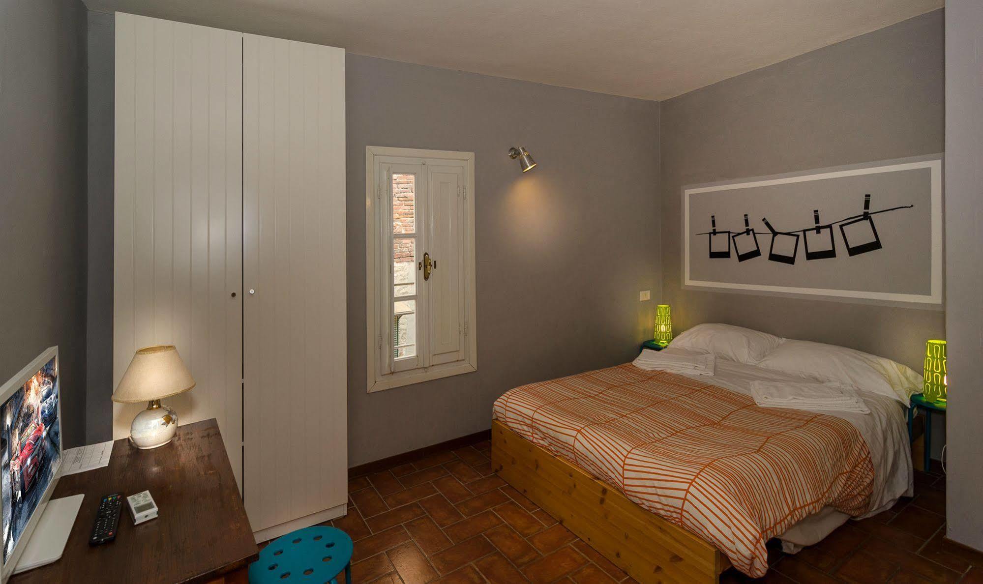 B&B Camera Con Vista Lucca Exterior photo